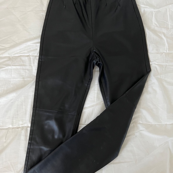 ZARA -- High-waisted Faux Leather Leggings - Picture 3 of 5